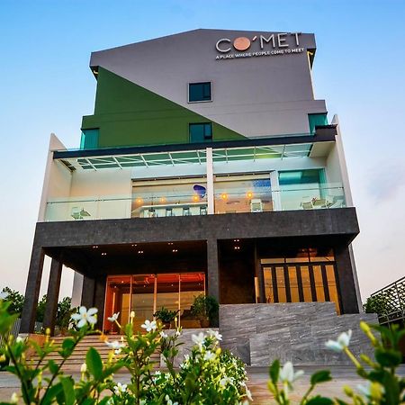 Comet Hotel Surat Thani Exteriör bild
