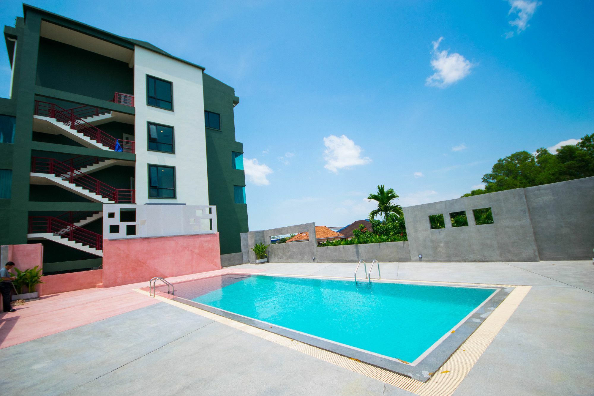 Comet Hotel Surat Thani Exteriör bild